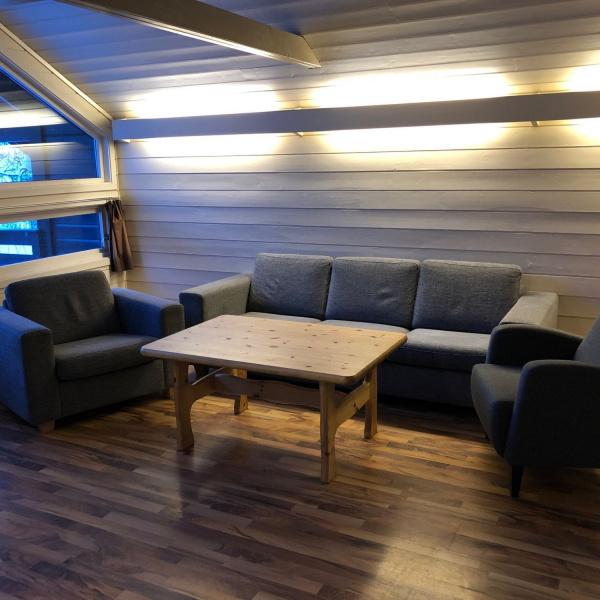 Extra large cabin